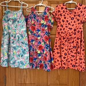 👗Three Girls Dresses👗